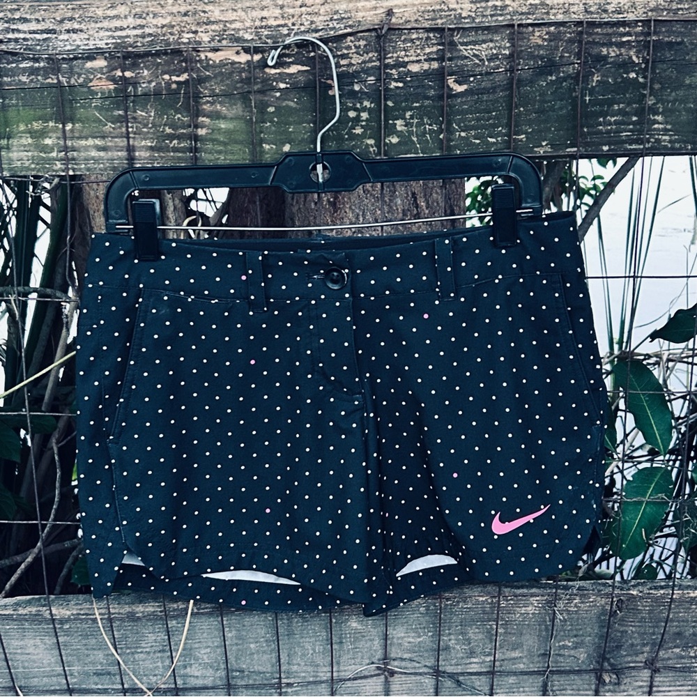 Nike dri  fit golf shorts
